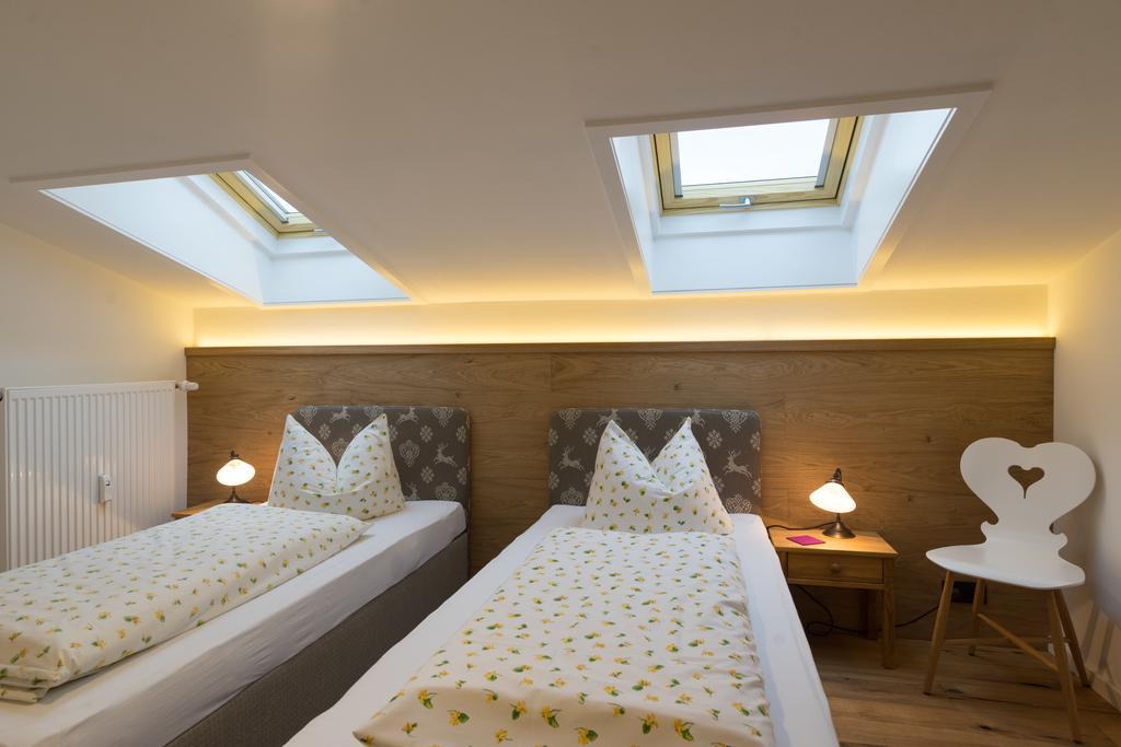 Haus Sonnenhof Apartman Oberstdorf Szoba fotó